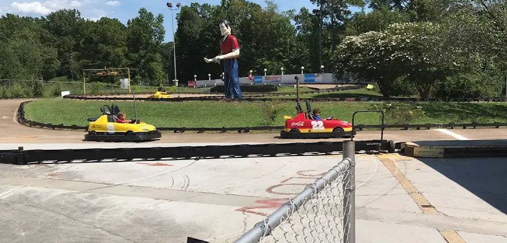 Sir Goony's Family Fun Center Chattanooga go-karting
